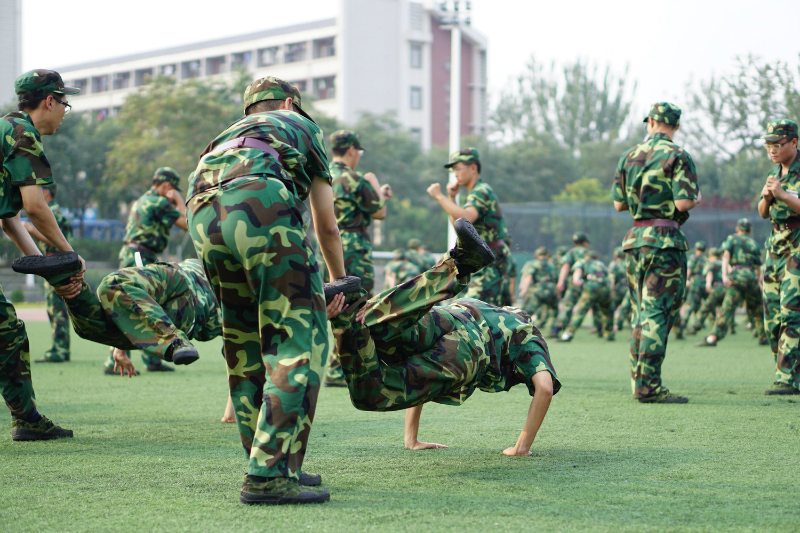 鄭州亮劍軍事夏令營環(huán)境圖片