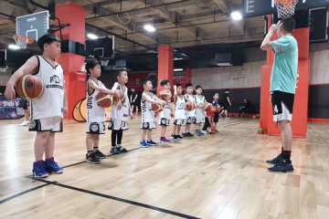 合肥极光6-10岁篮球初级课程