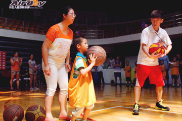 赤菟體育小飛人籃球俱樂部上海赤菟小飛人4-6歲籃球訓練營幼教啟蒙課圖片