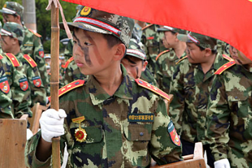 上海中国121军事夏令营上海7天特种兵“未来精英”特训营图片