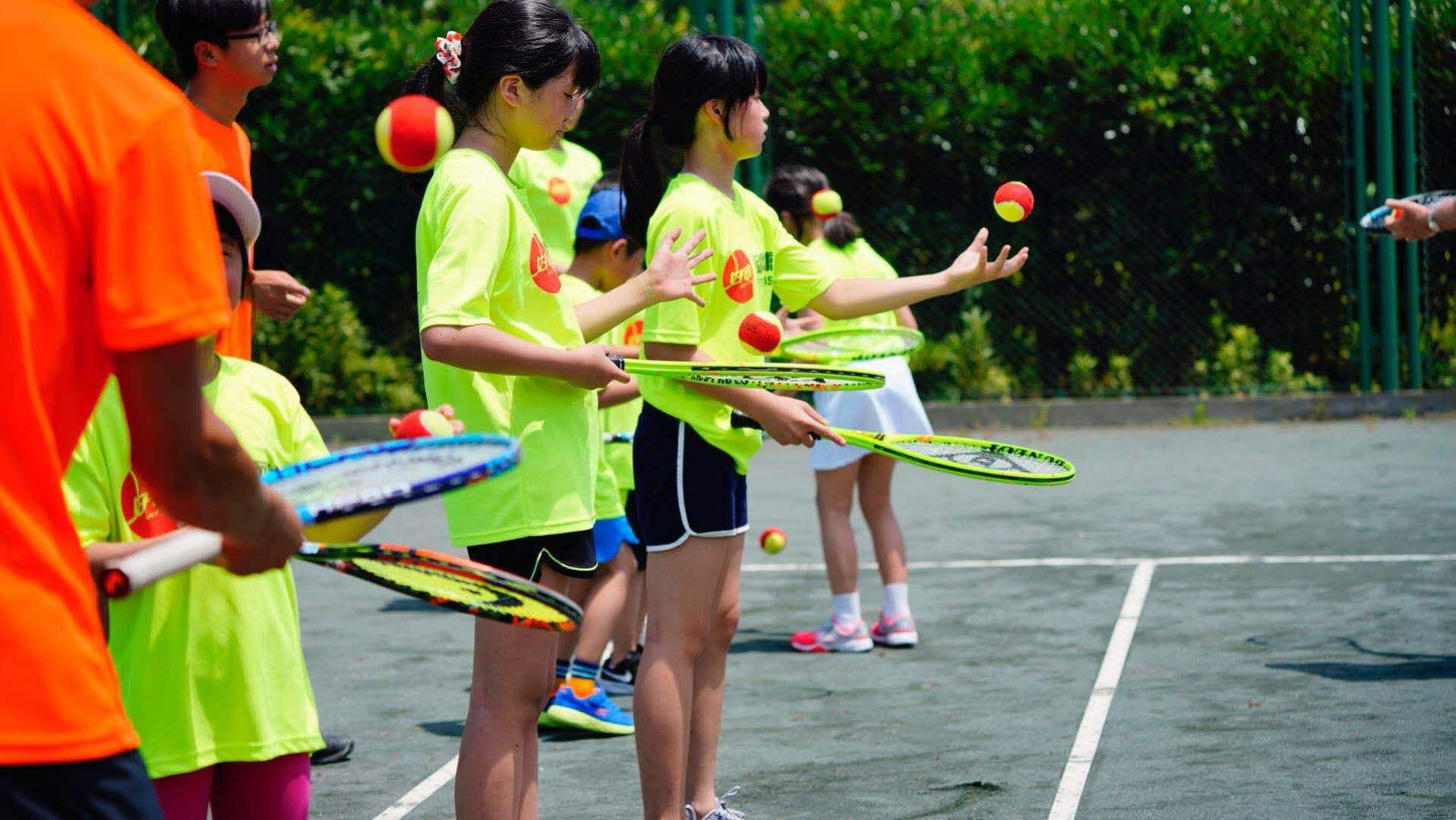 宝钢体育中心青少儿网球培训