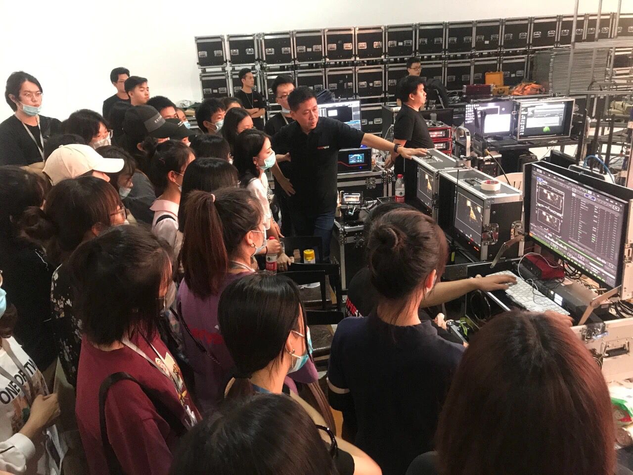 杭州时光新影教育杭州LED影视虚拟拍摄实战订单班图片