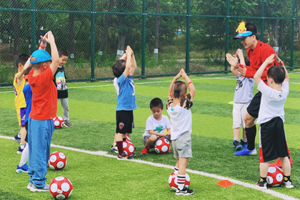 北京红黑骑士青少年足球俱乐部北京少儿足球体能提高班（3-12岁）图片