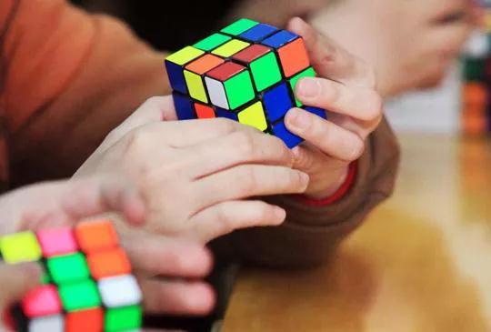 为什么国际学校都推荐魔方玩具？（内附魔方图解）