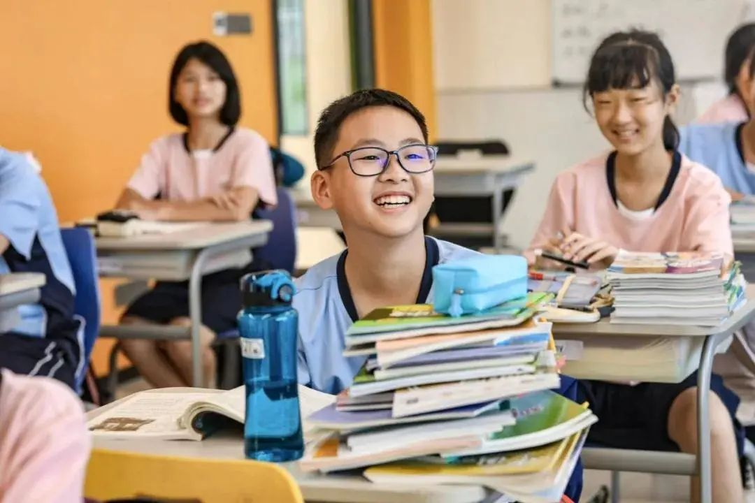 “中考”or“国际”如何选择？万科双语老师为您解答！