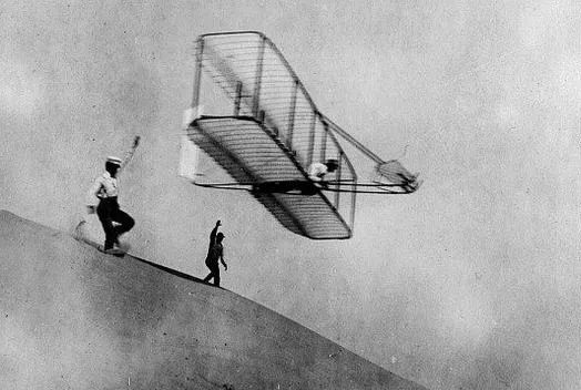 为什么国际学校积极开展航模课程？