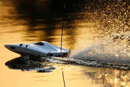 为什么国际学校积极开展航模课程？