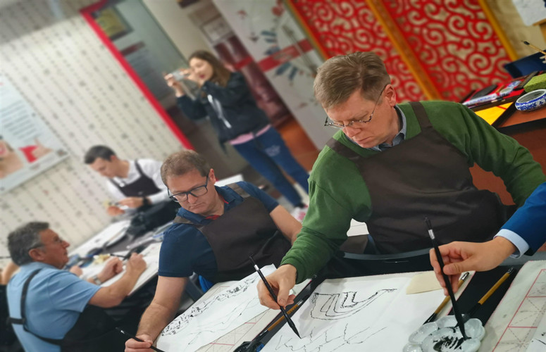 儒森教育拉脱维亚学生汉语学习网一款为学中文服务的课程平台图片