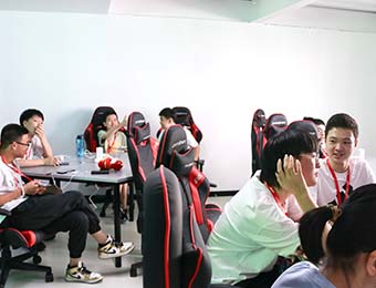 上海东方星光电竞培训学校上海FPS类特训班图片