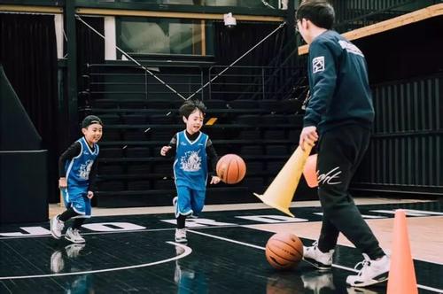 广州东方启明星篮球训练营环境图片