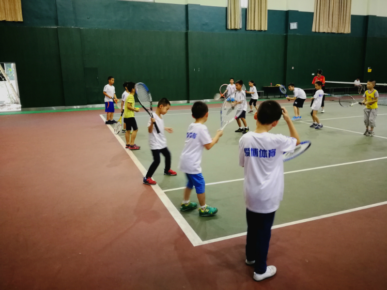 杭州市爱搏体育少儿网球培训
