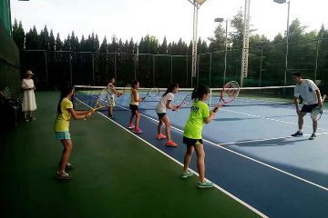 宝贝营天下网球营上海天马中心青少儿网球培训图片