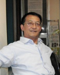 叶是雄  语文高级教师，上海市金爱心教师联谊会副理事长