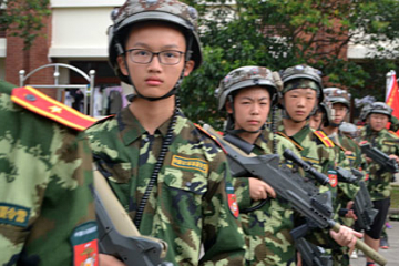 上海中国121军事夏令营上海10天“英姿飒爽”少年军官成长营图片