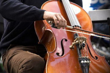 先艺艺术教育北京大提琴演奏培训课程图片