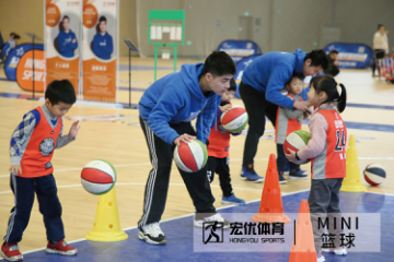 杭州宏优体育杭州MINI幼儿篮球训练营图片