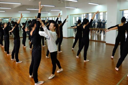 珠海澎特健身学院珠海爵士舞培训班图片